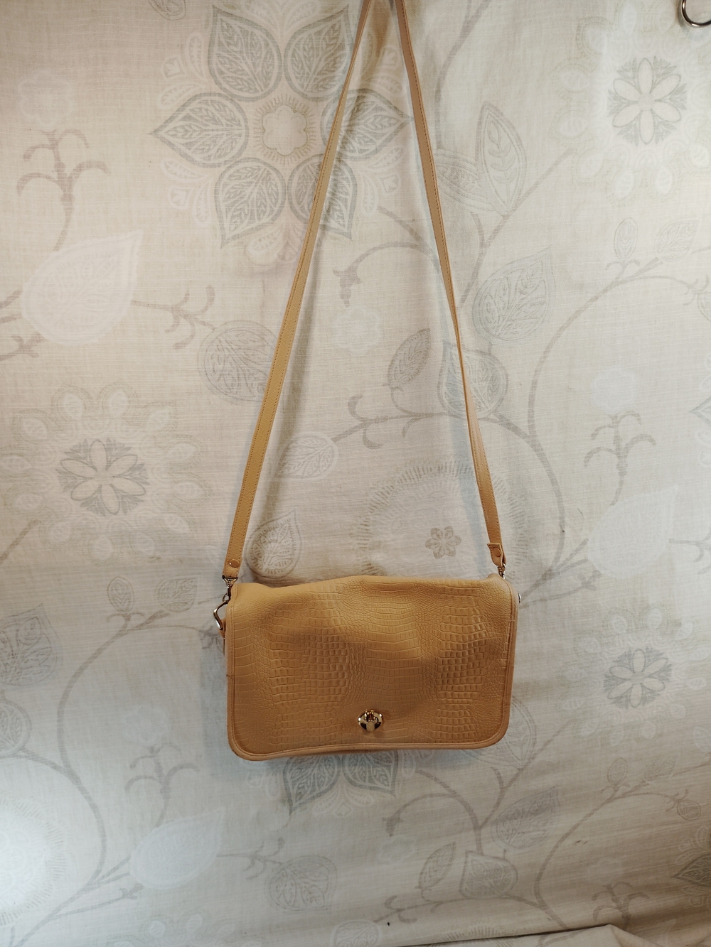 Croc-Embossed Genuine Leather Tan Crossbody Bag with Gold Turn-Lock - Picture 2 of 9